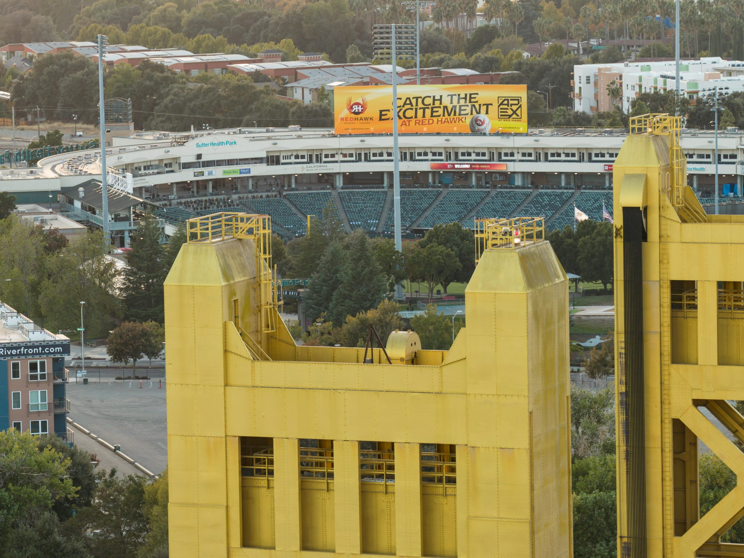 The Connection Between Historical Events and Contemporary Silhouettes