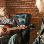 The Evolution of the Electric Guitar in Modern Music