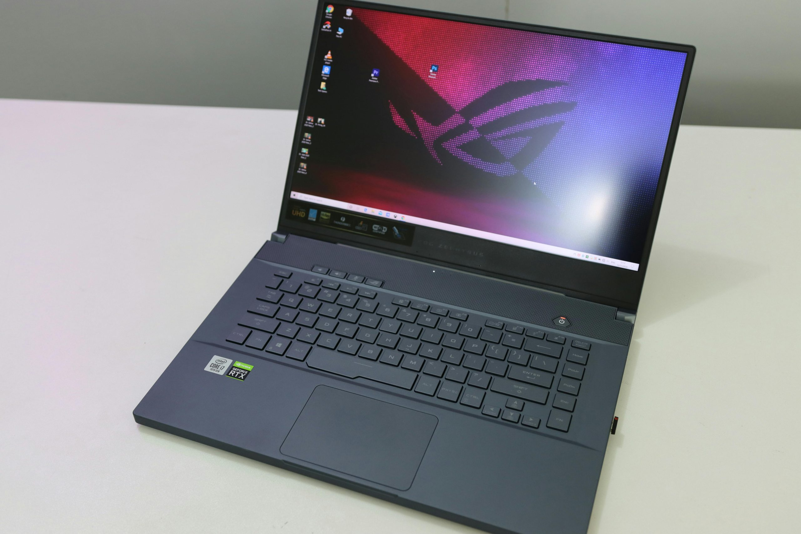 Setting Up a Functional and Ergonomic Workspace